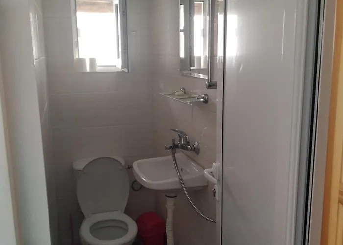 בית הארחה Mercury וליקו טורנובו