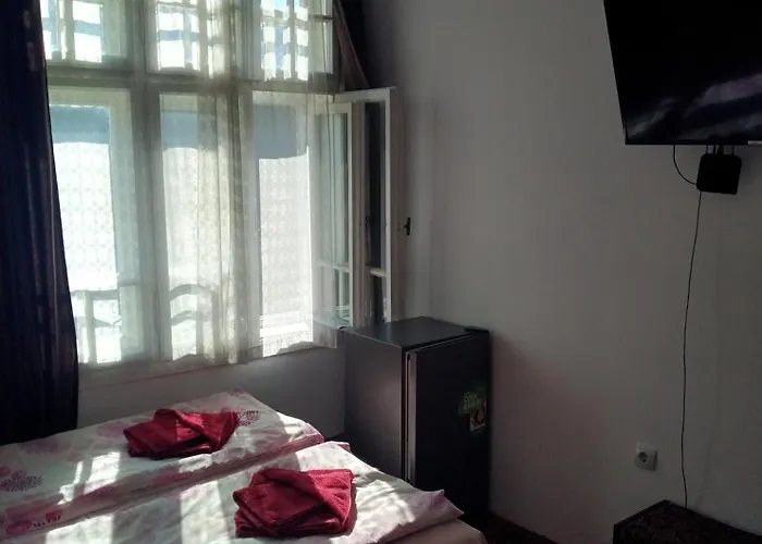 Mercury בית הארחה 3*